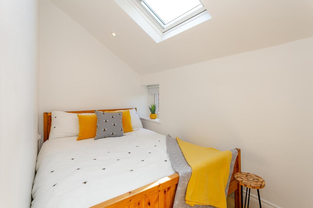 The Bs Hive, Modern, Stylish, 2 Bedroom House, In Harrogate Centre Экстерьер фото